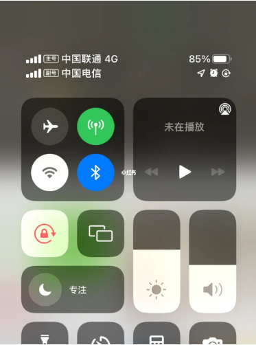 康乐苹果手机维修分享iPhone双卡信号解决办法 