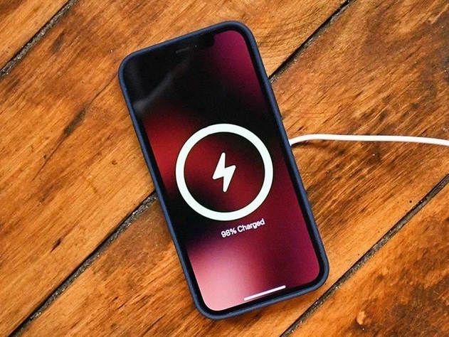 康乐苹果手机维修分享iPhone 12可以随便充电吗 